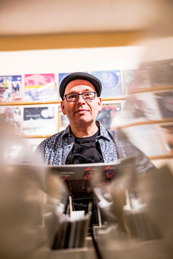 Volker Drums Vinyls in a suitcase Foto Pepe Lange